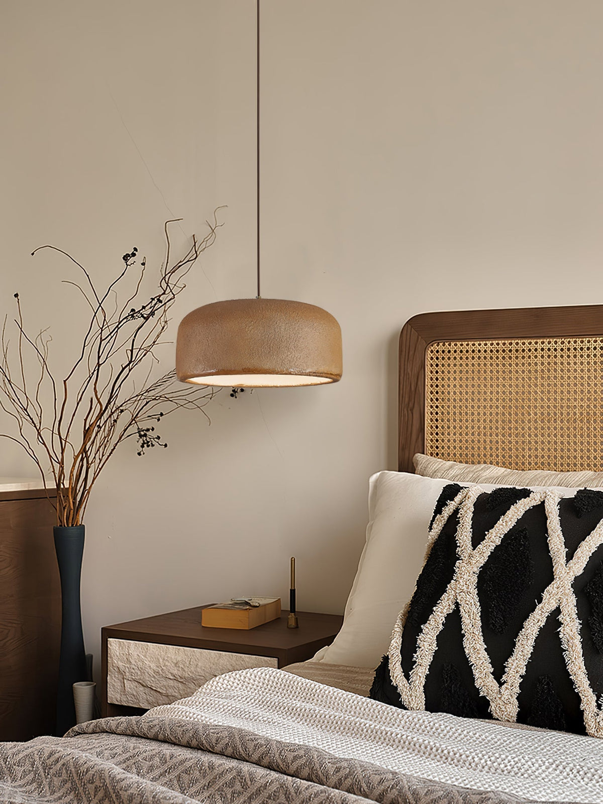 Sevenor Resin Scandinavian Pendant Lamp