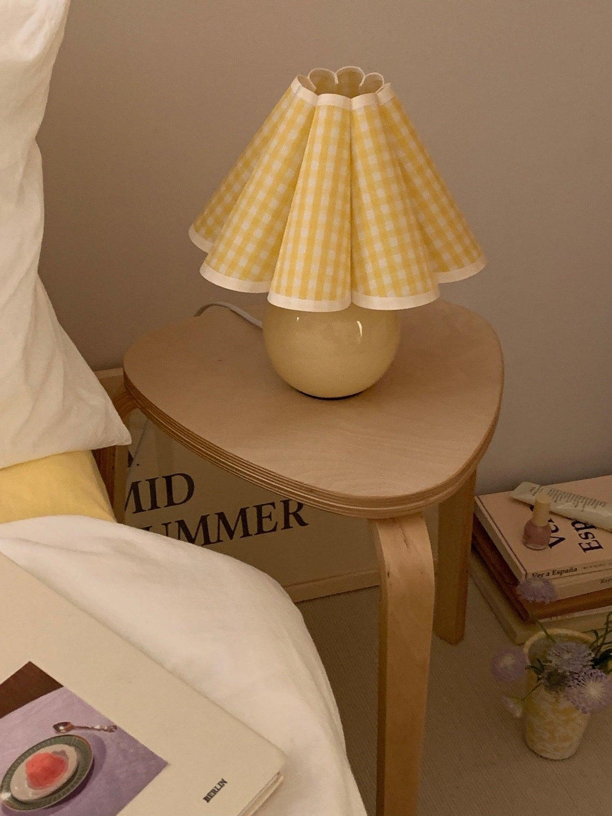 Nirixon Fabric Whimsical Table Lamp