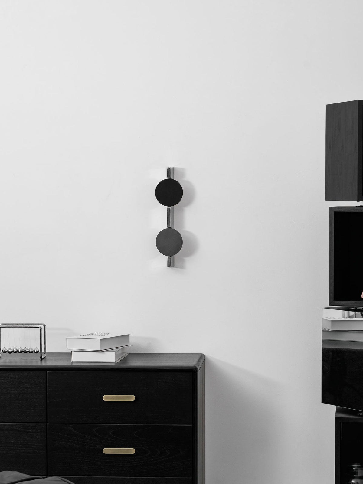 Wijo Kinetic Shadow Indoor Wall Light