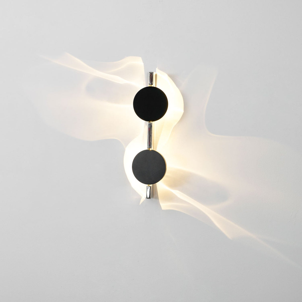 Wijo Kinetic Shadow Indoor Wall Light