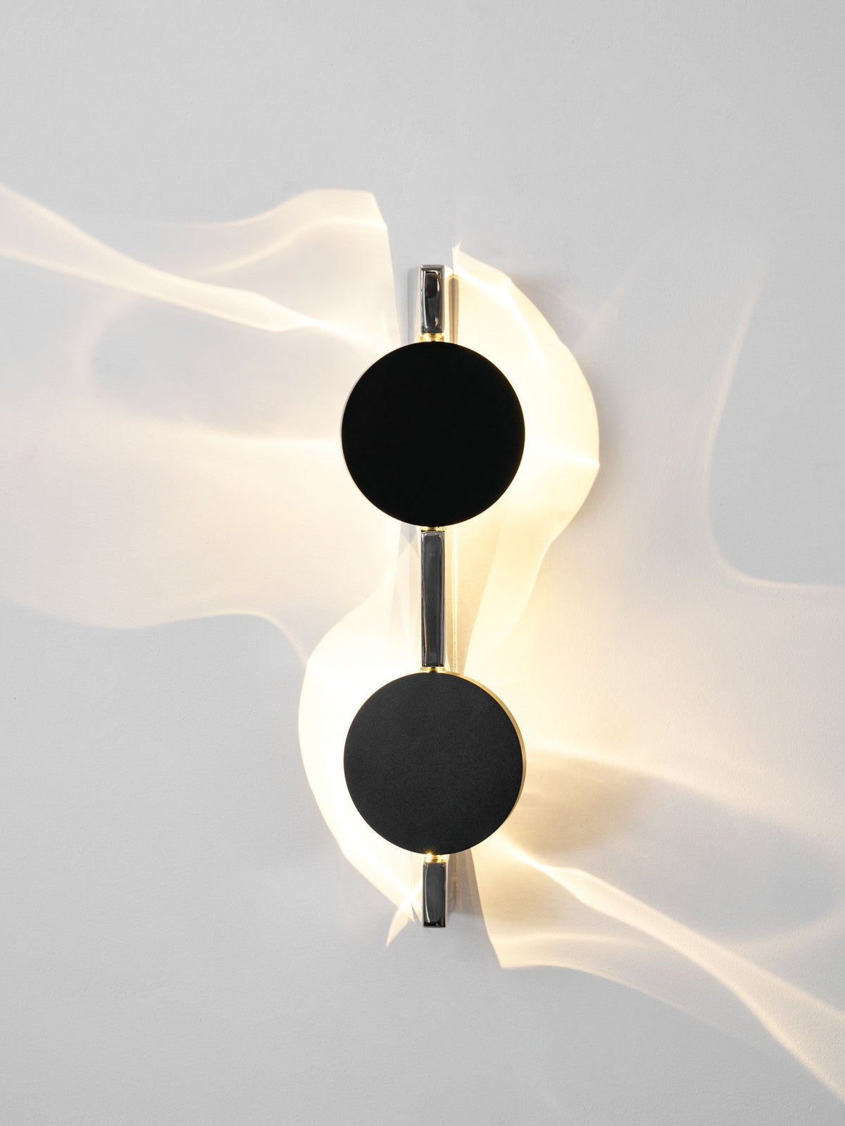 Wijo Kinetic Shadow Indoor Wall Light