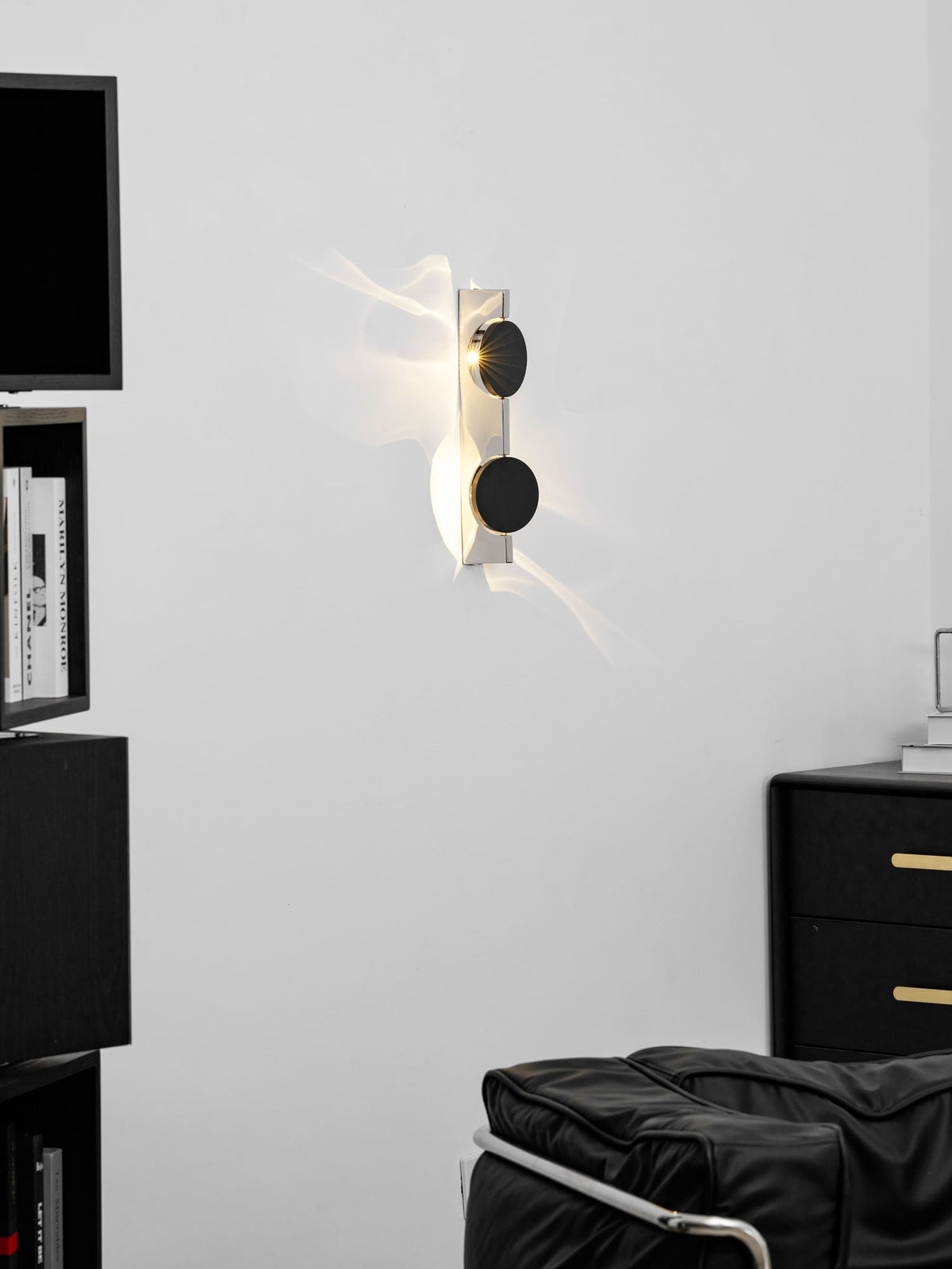 Wijo Kinetic Shadow Indoor Wall Light