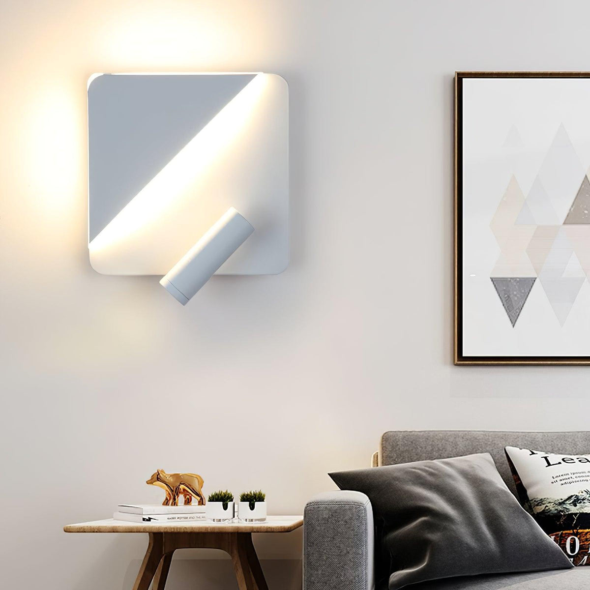 Aurnorir Wall Light