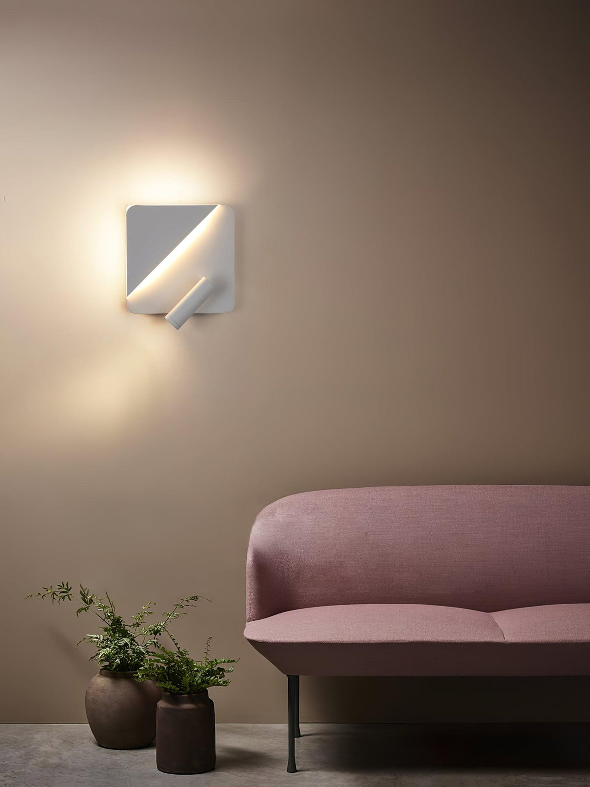 Aurnorir Wall Light