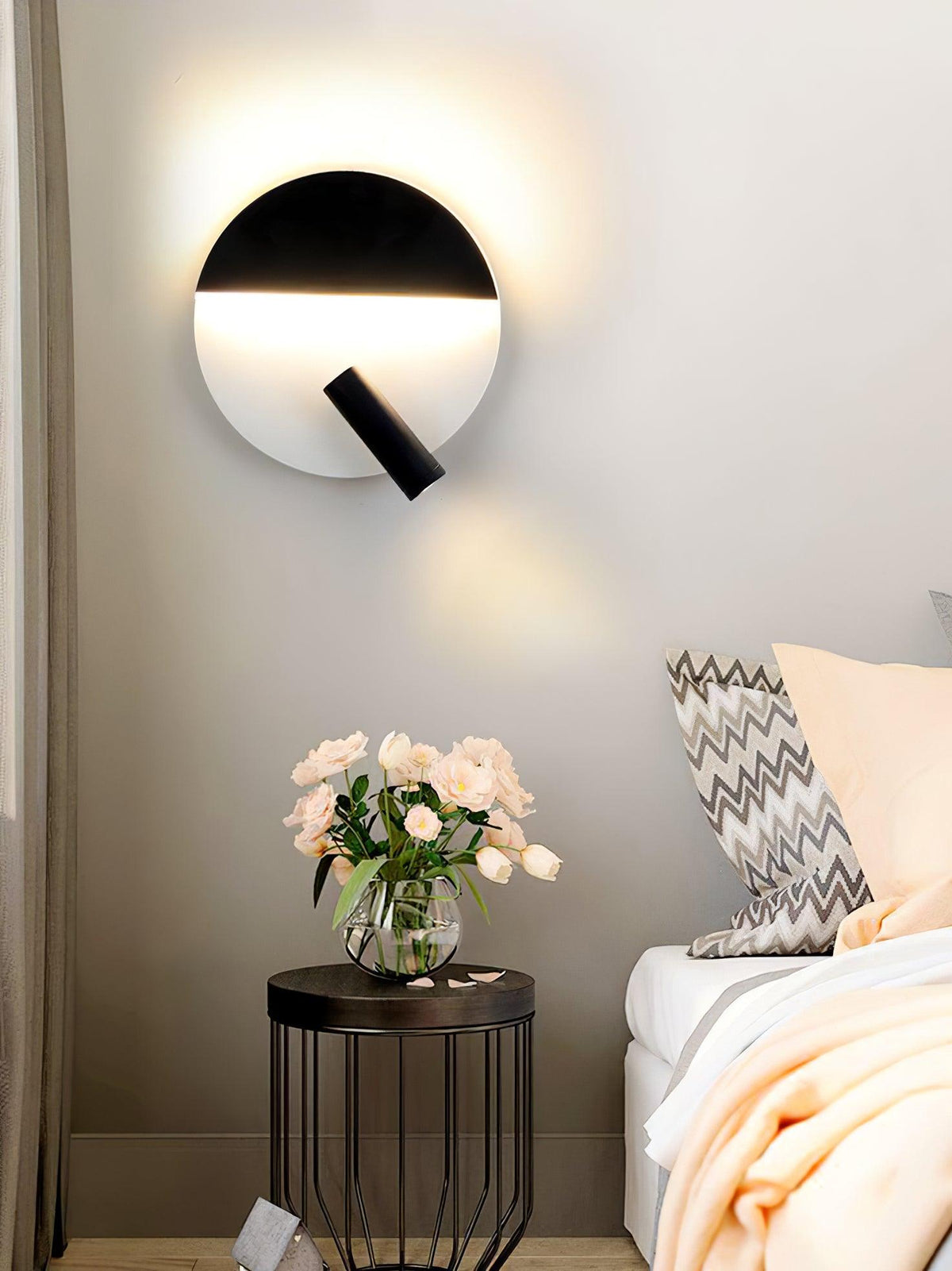 Aurnorir Wall Light