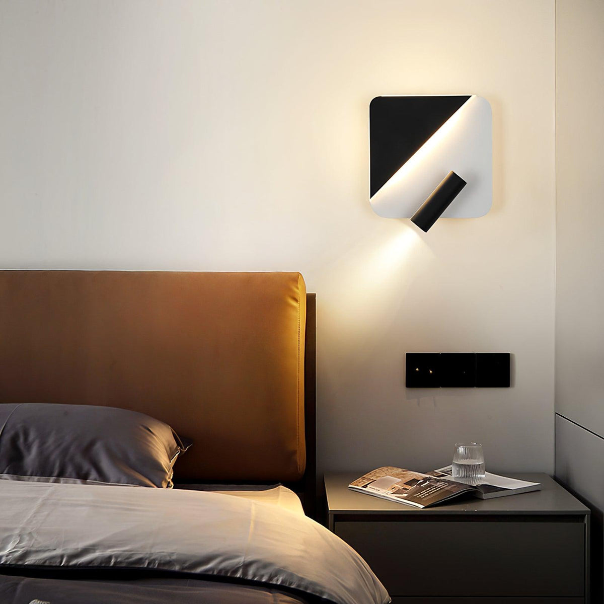 Aurnorir Wall Light