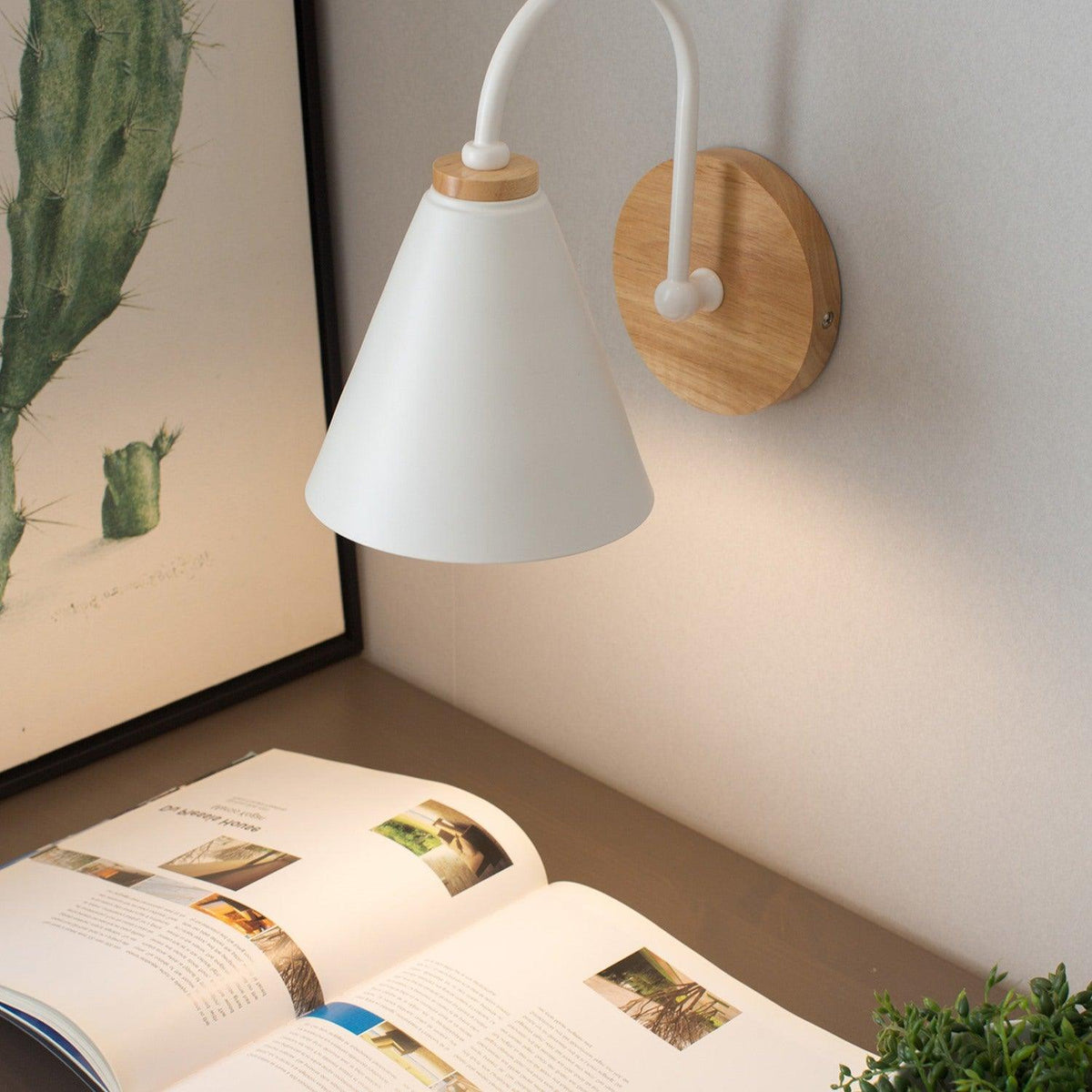 Rinorielle Unique Classic Wooden Wall Lamp