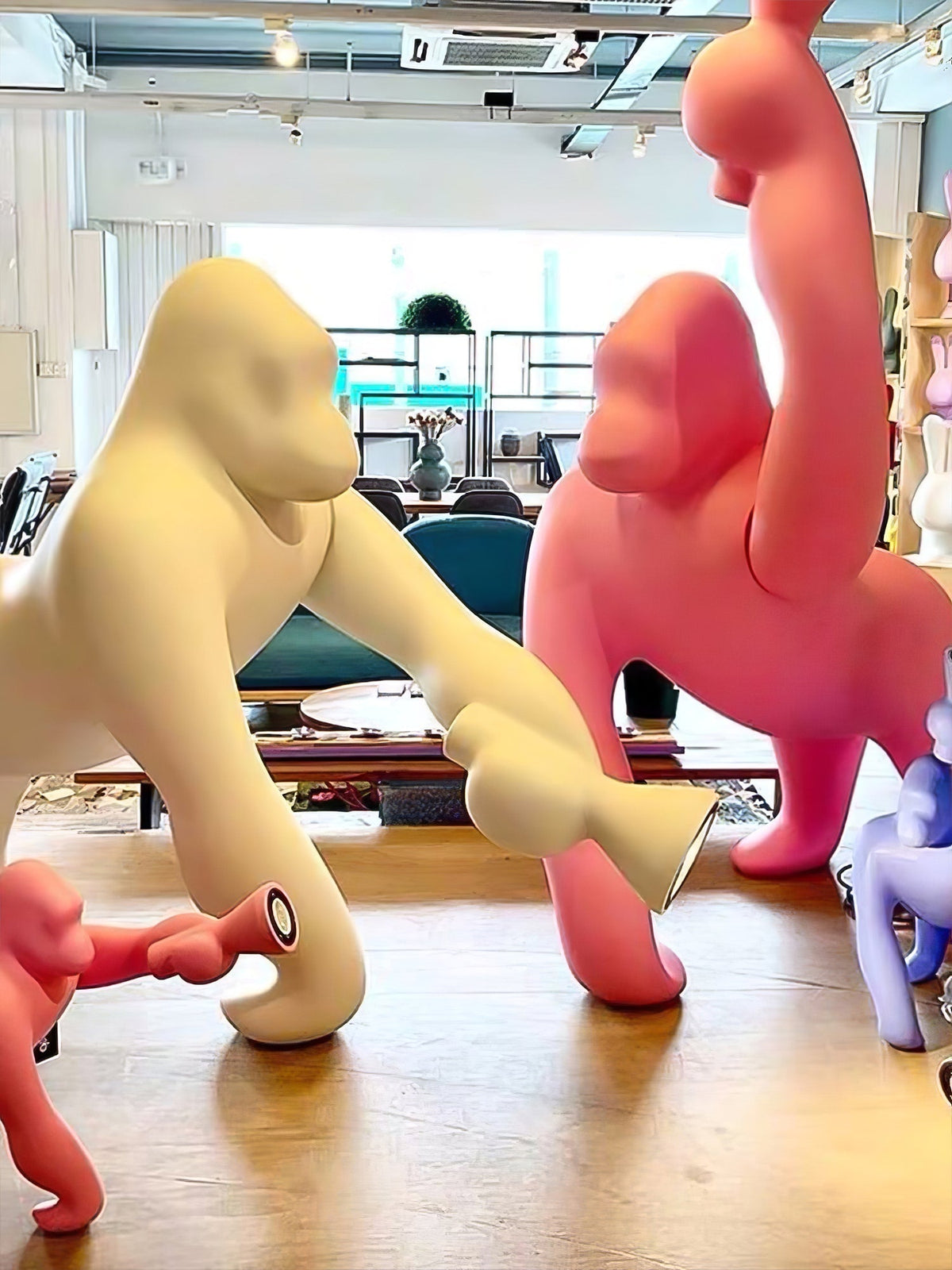 Zasolil Artistic Resin Gorilla Floor Lamp