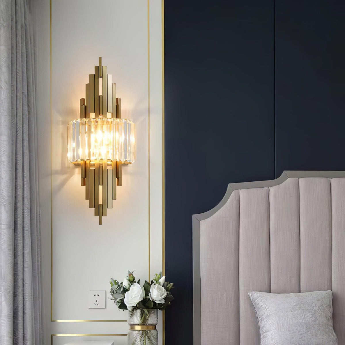Voveliel Postmodern Luxury Crystal Glass Wall Lamp