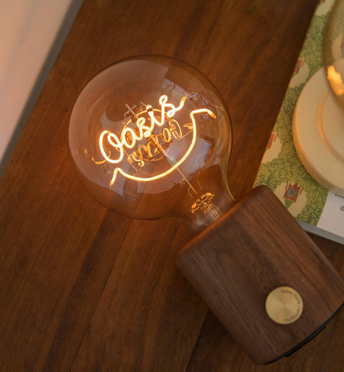 Altheil Retro Wooden Table Lamp