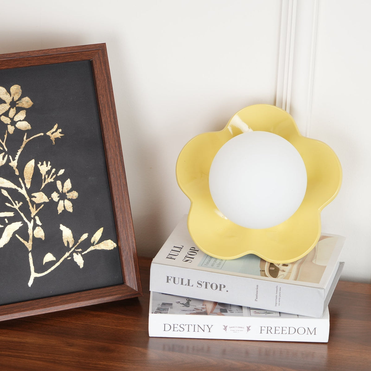 Arcore Resin Playful Wall Lamp