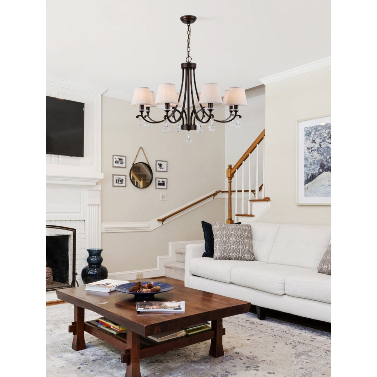Lyvenisra Chandelier