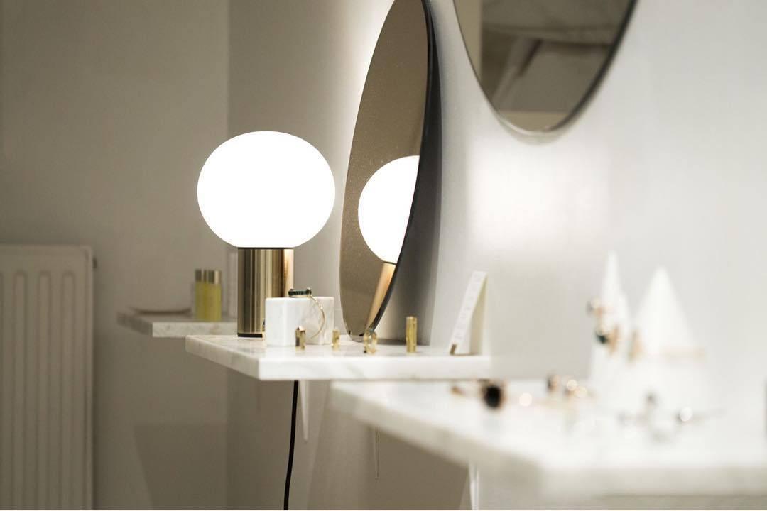Insken Glass Classic Table Lamp