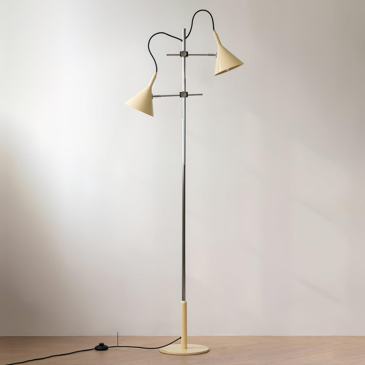 Elys Modern Floor Lamp