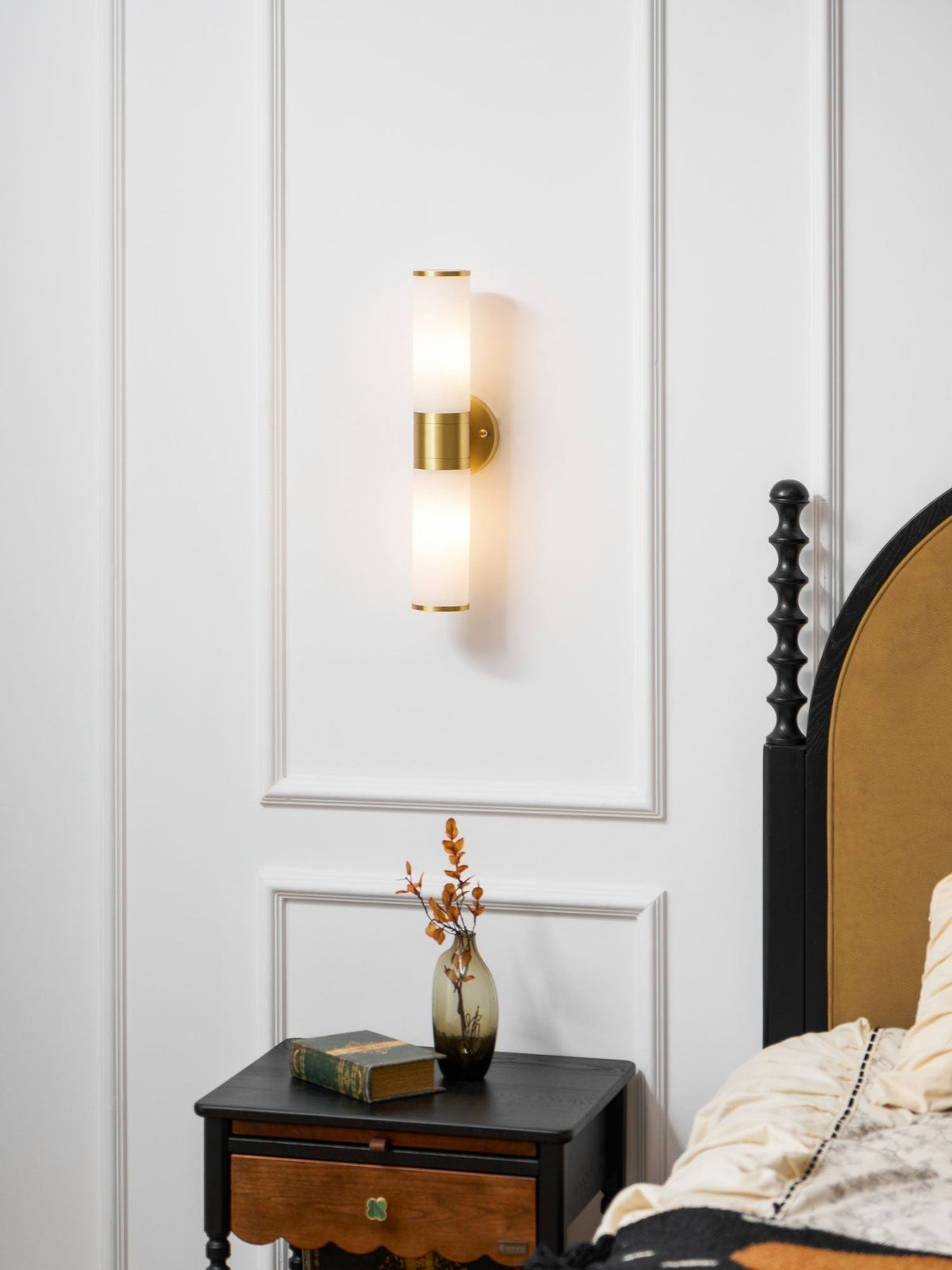 Tira Minimalist Alabaster Wall Lamp