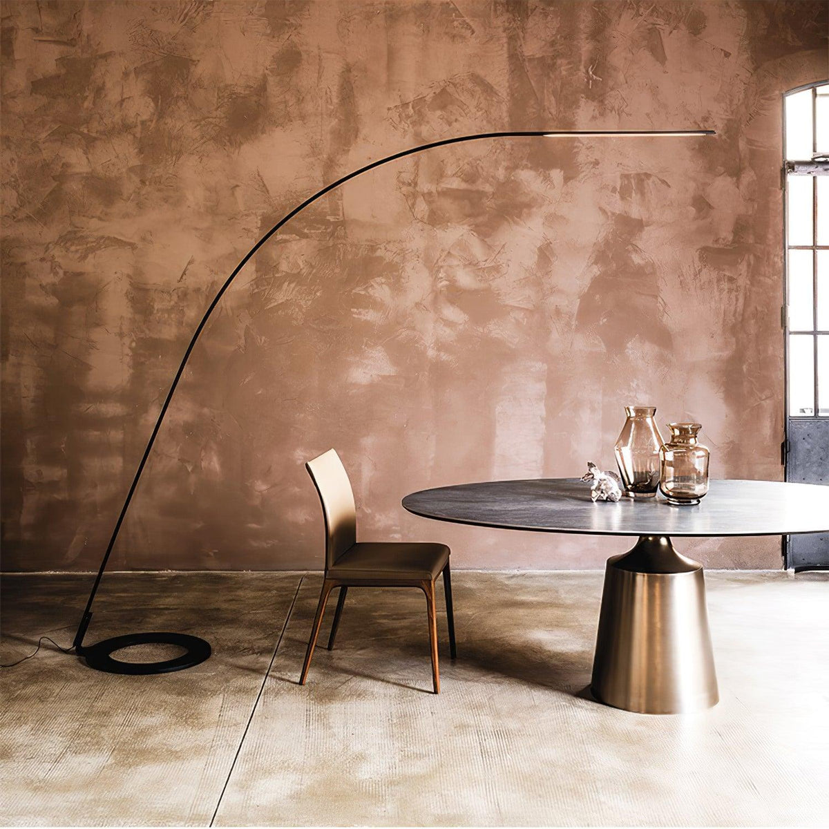 Aurmaril Sculptural Floor Lamp