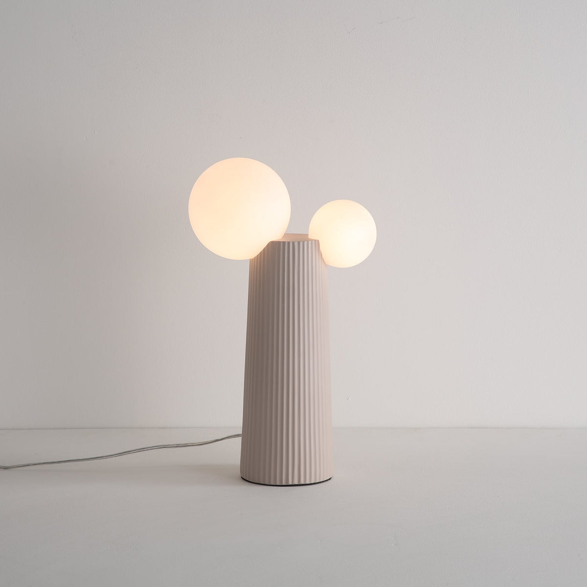 Zenithre Resin Plastic Table Lamp