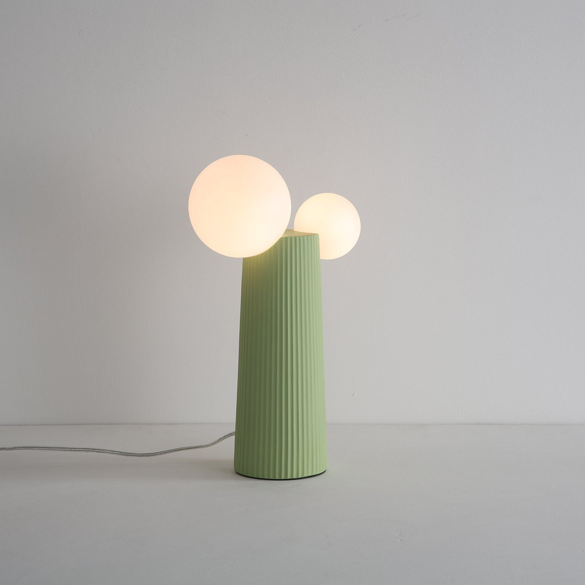 Miruine Land Table Lamp