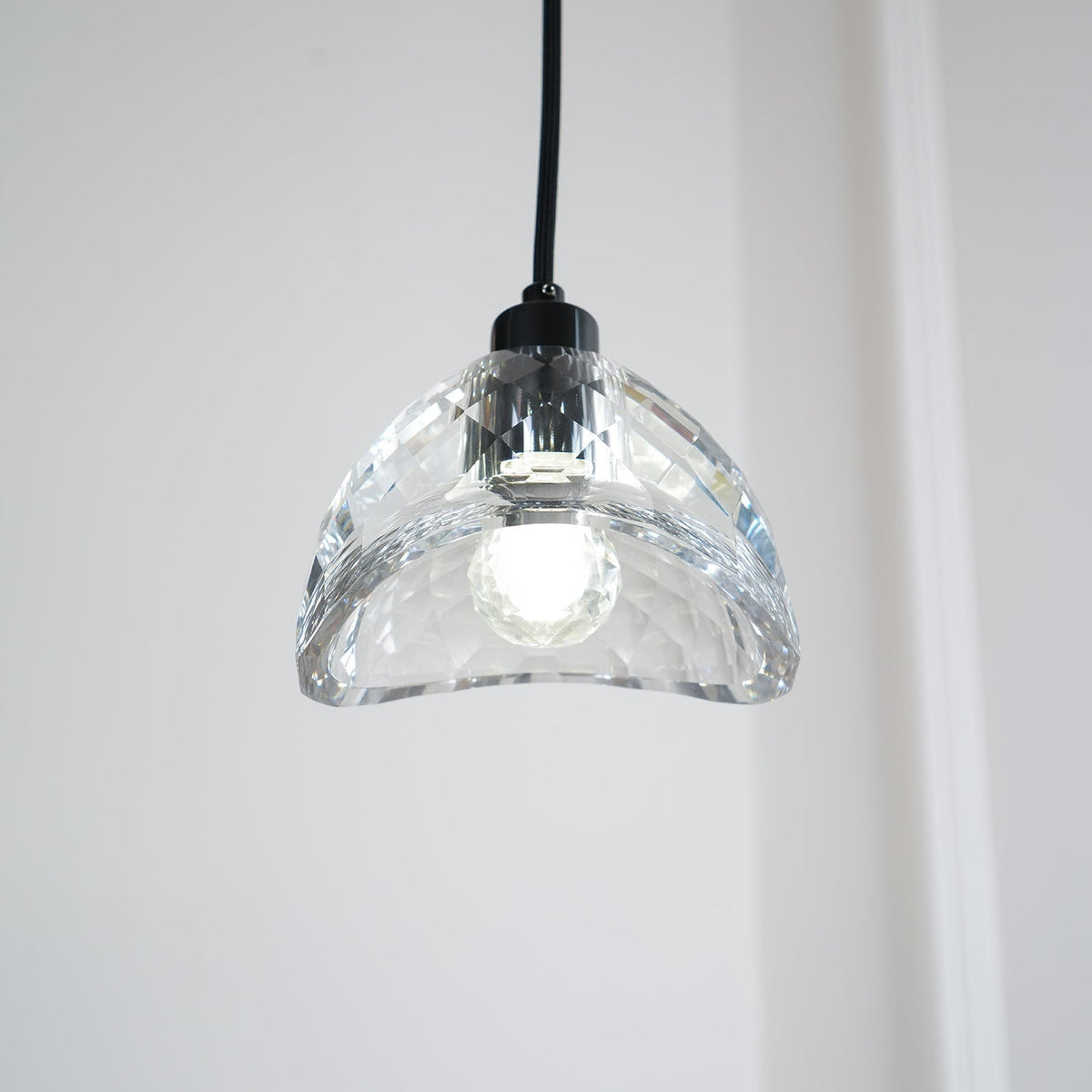 Syvinor Premium Nordic Art Glass Pendant Lamp