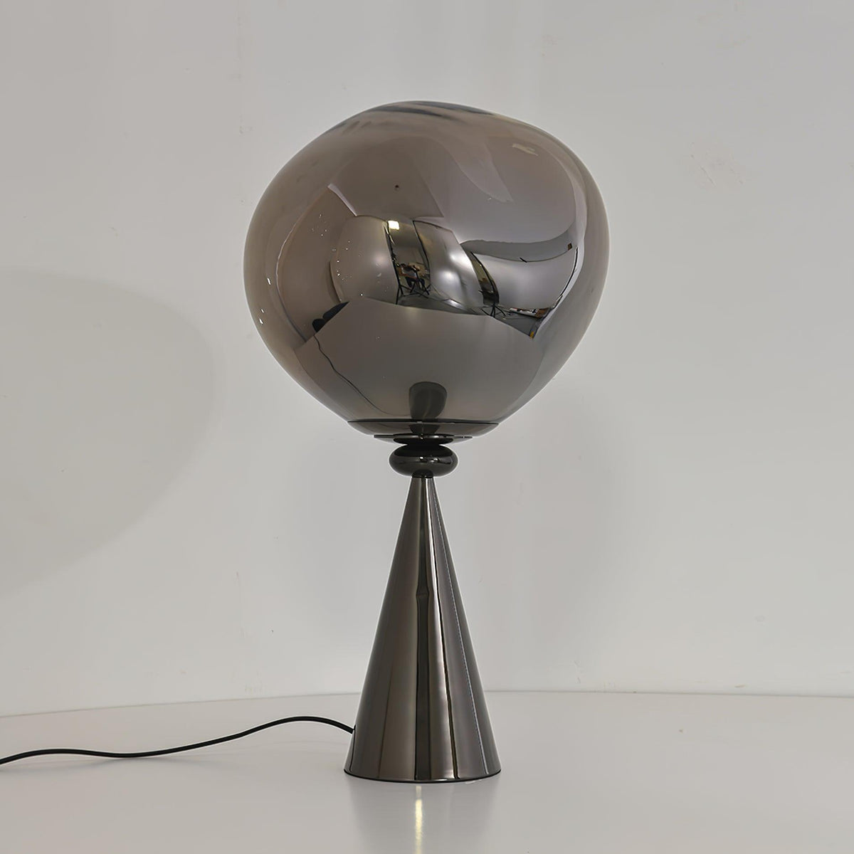 Unoril Artisan PVC Desk Lamp