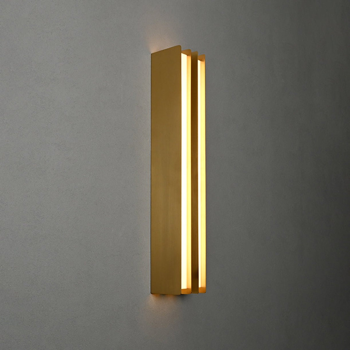 Vincent Minimalist Brass Layered Blade Sconce