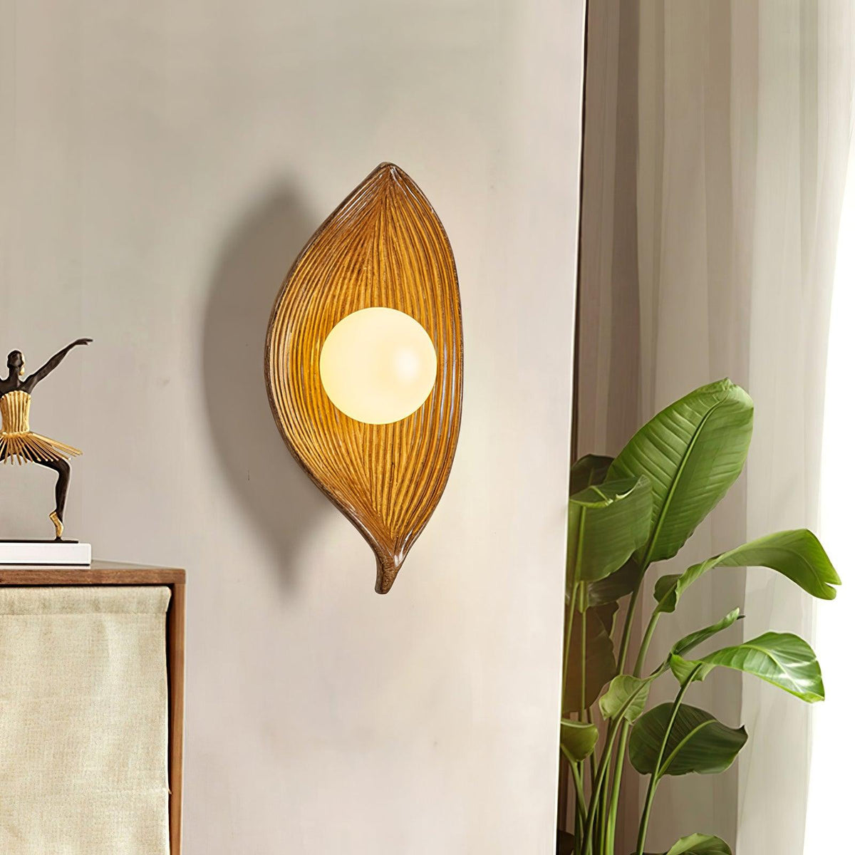 Lirixa Leaf Canoe Resin Sconce Wall lamp