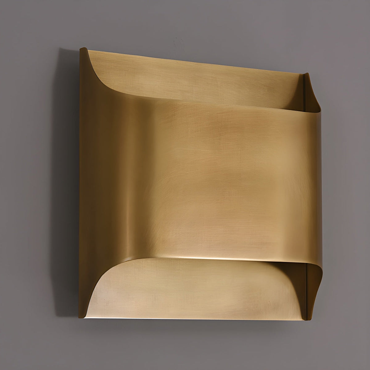 Hardy Nordic Art Brass Wall Lamp