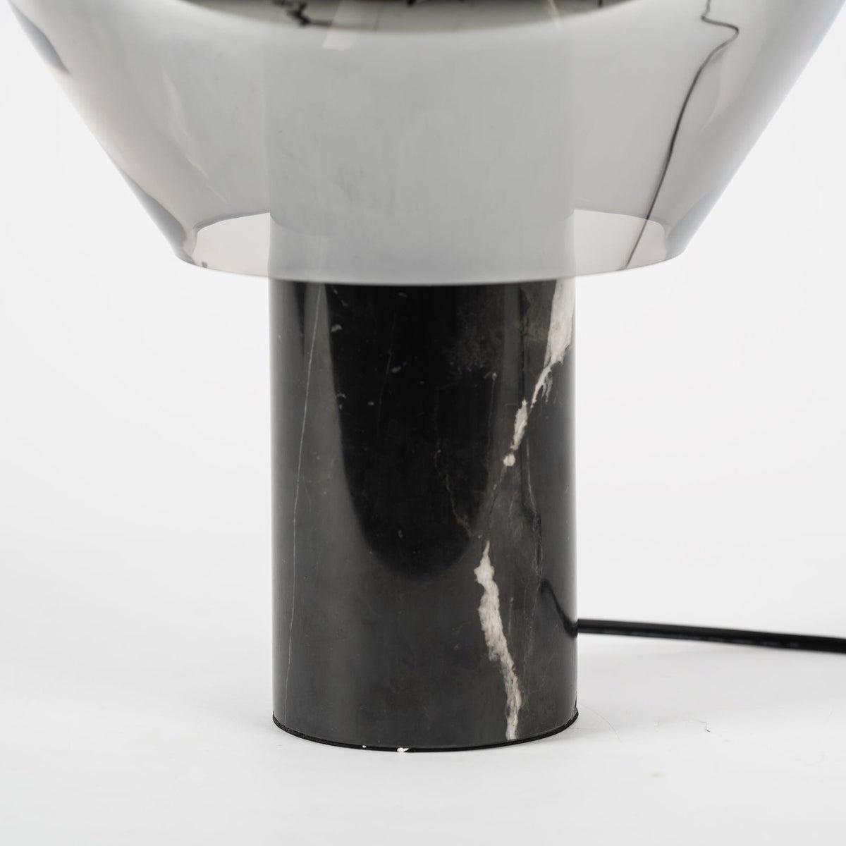 Vihls Modern Marble Table Lamp