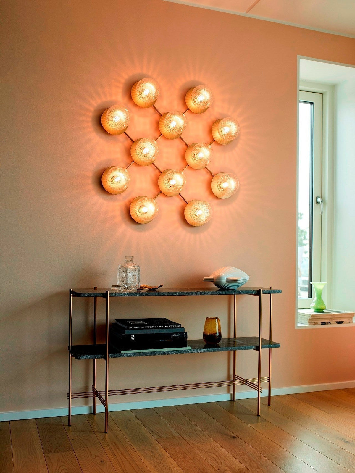 Nifte Wall Lamp Disc Globe Minimalist