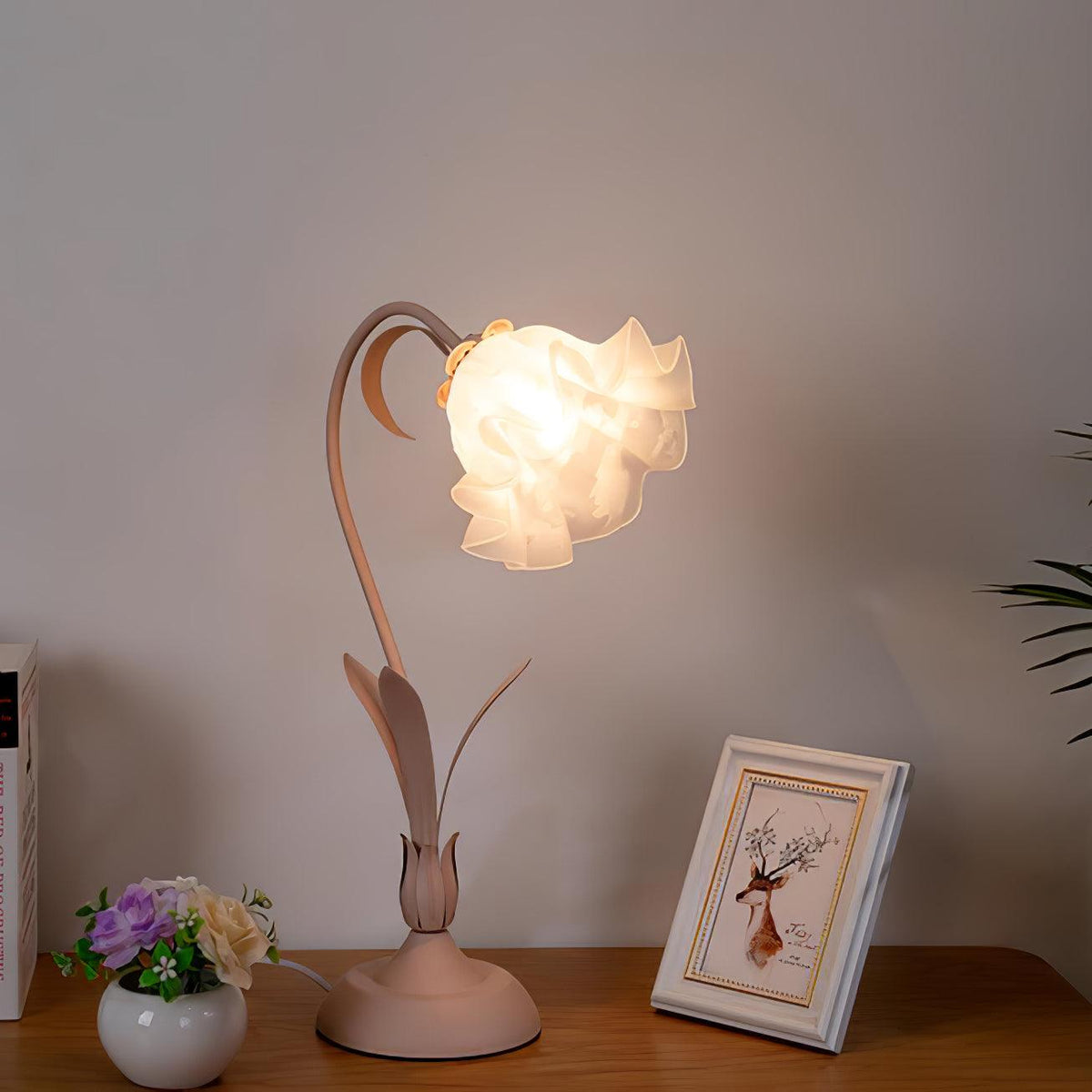 Zorien Acrylic Floral Table Lamp