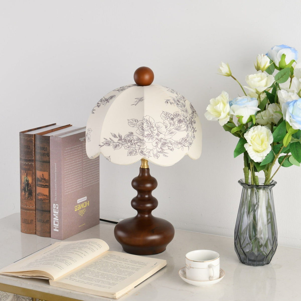 Cirirette Vintage Table Lamp