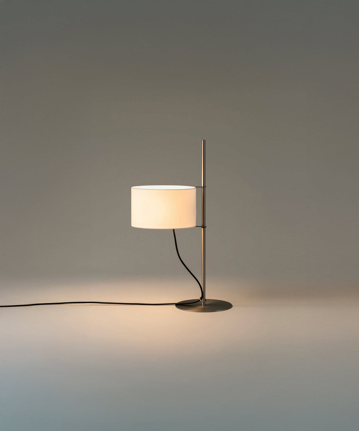 Landon Minimalist Table Lamp