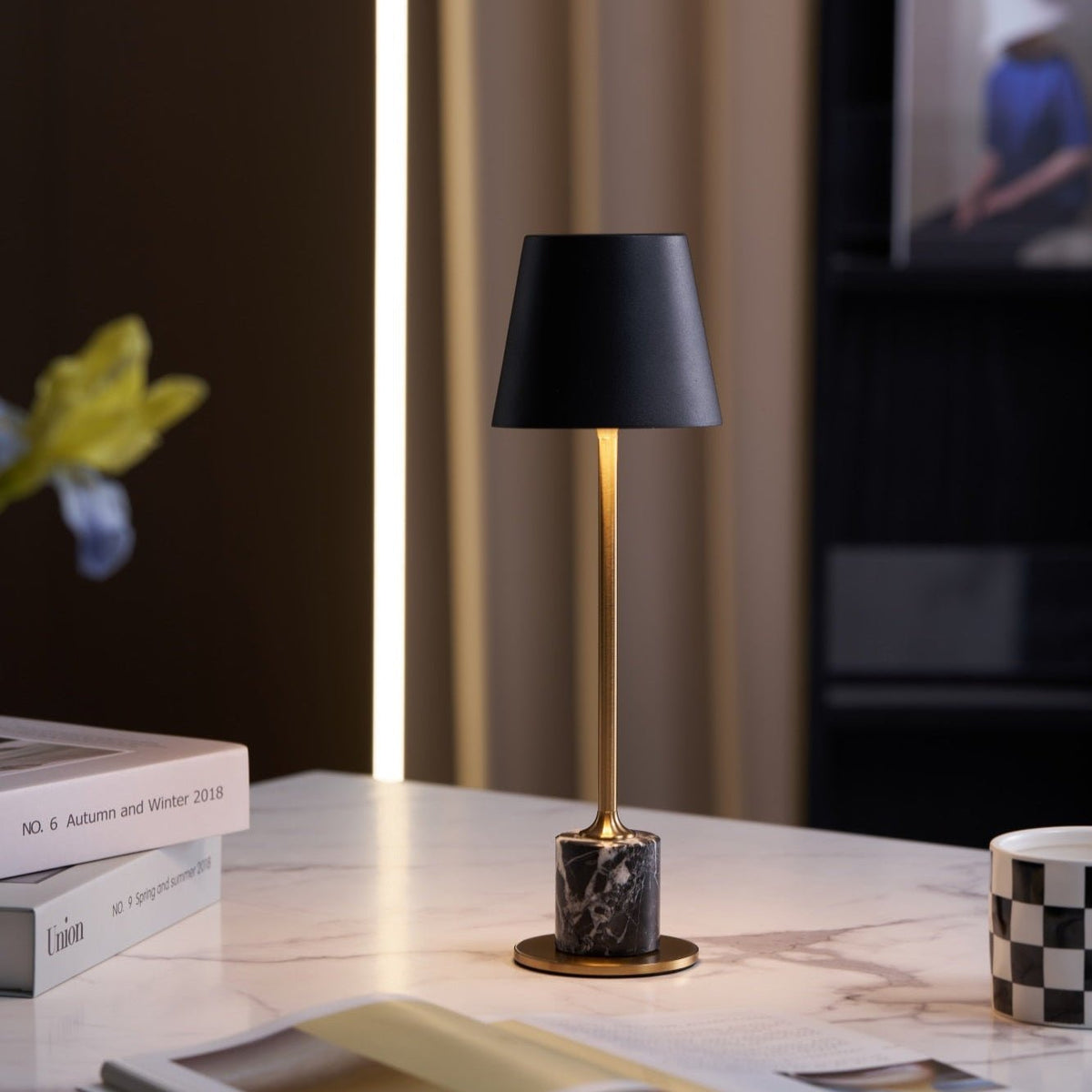 Penny Minimalist Table Lamp
