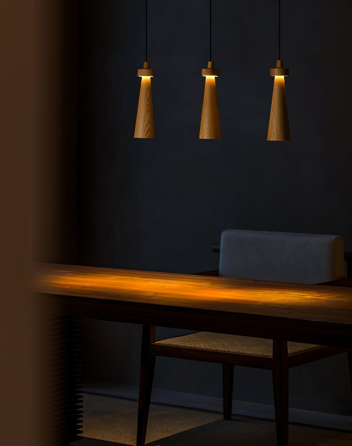 Tesno Minimalist Wood Pendant Light