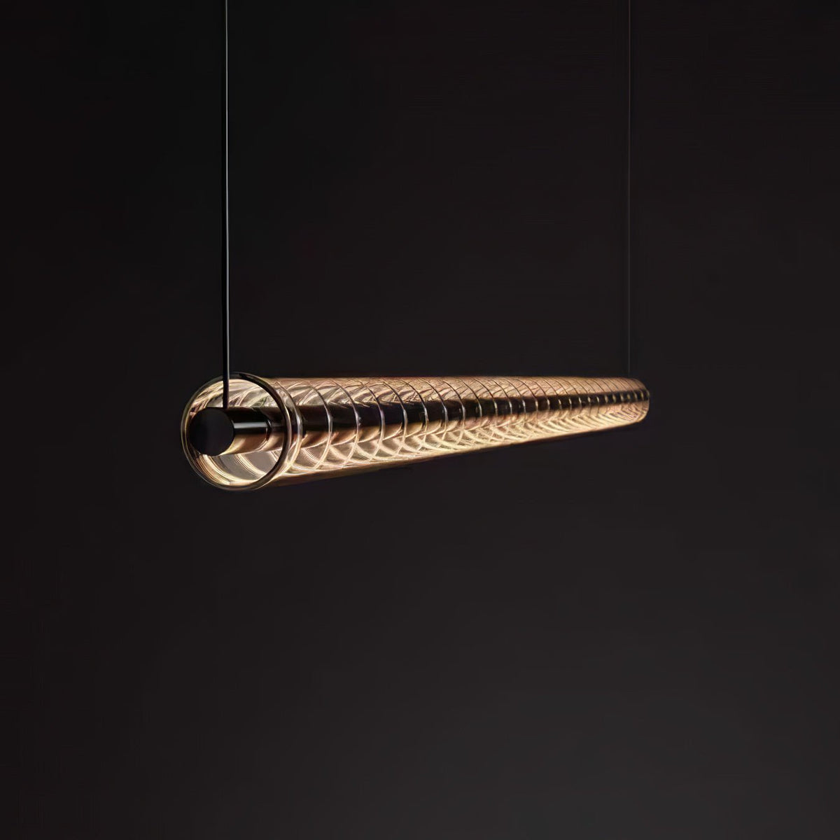 Vadorir Ruffled Fabric Table Lamp
