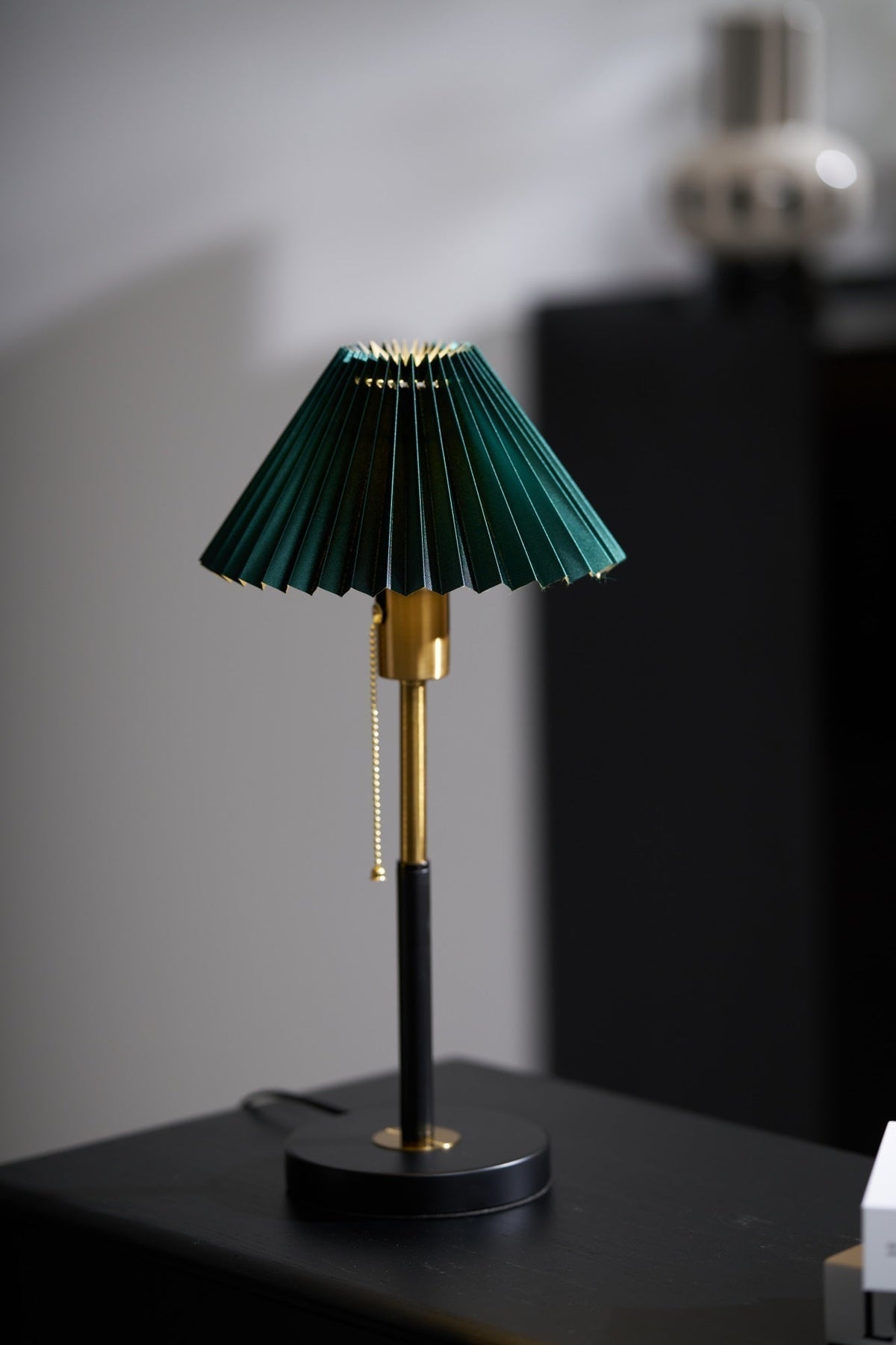 Mevzo Minimalist Ceramics Table Lamp