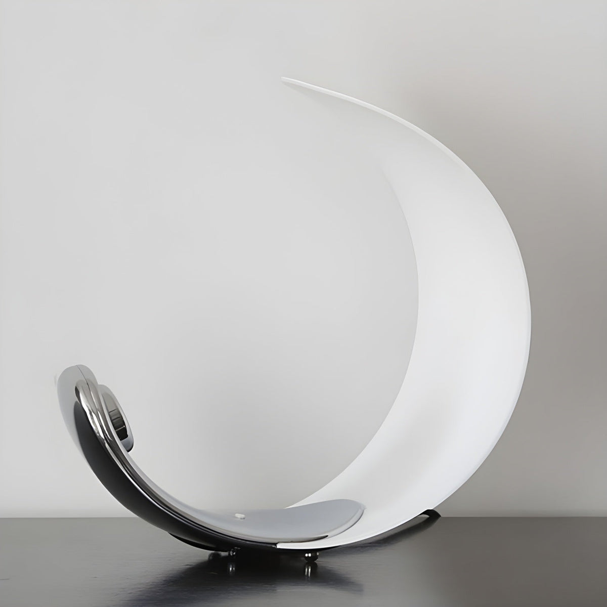 Lunora Elegant Flow Table Lamp