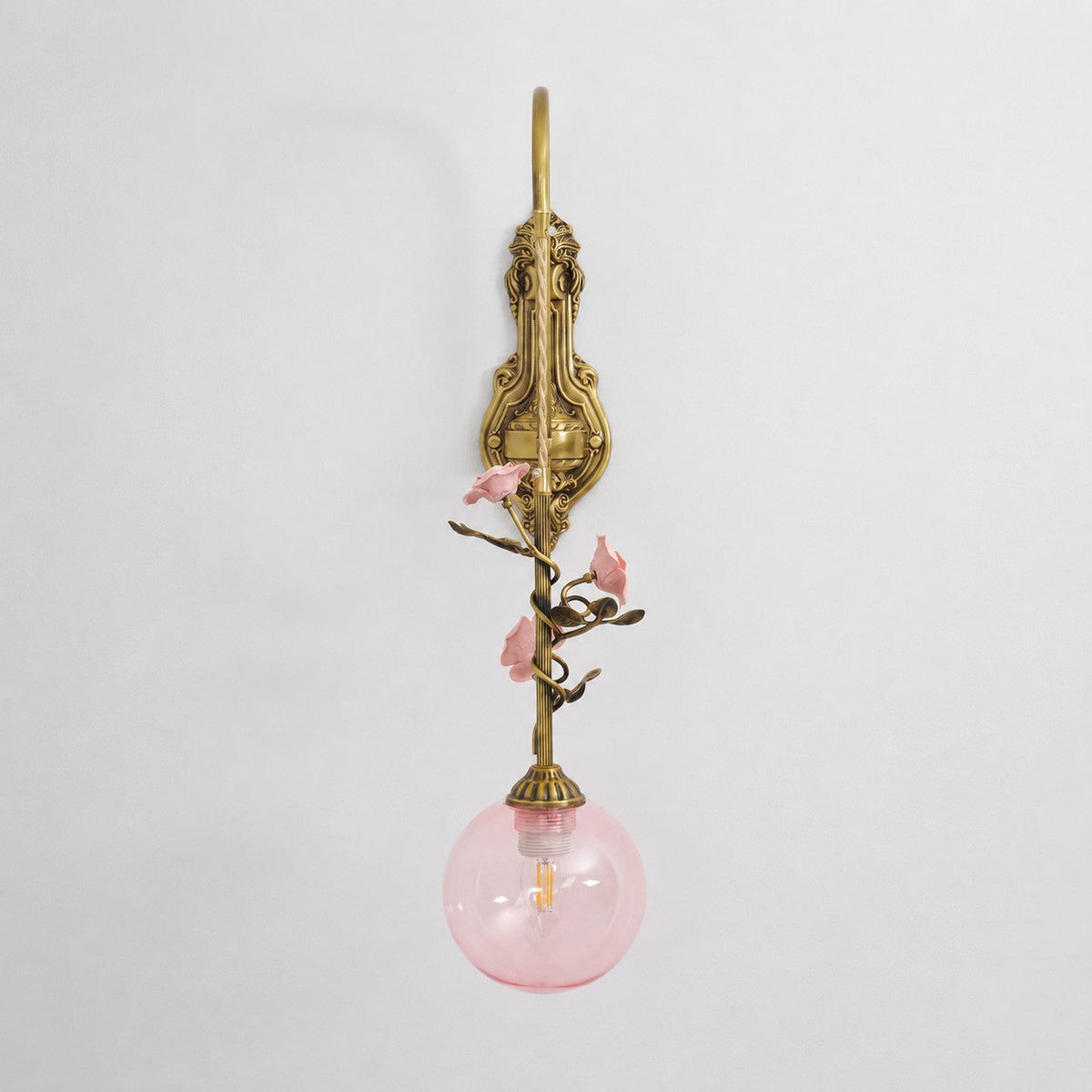 Elaararia Sconce
