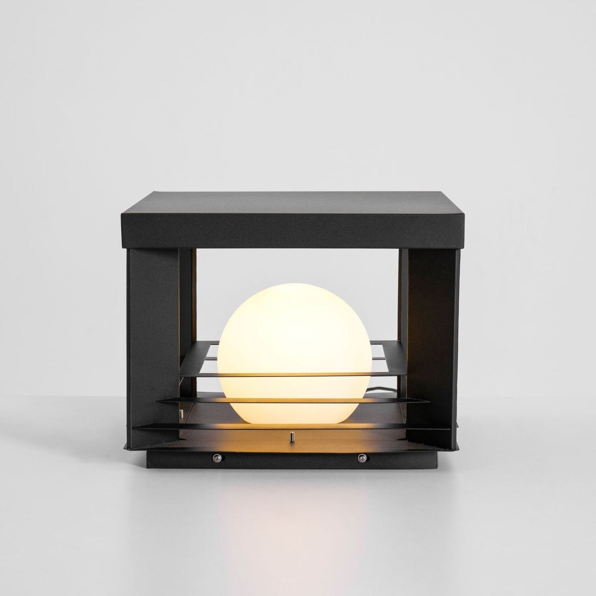Norarine Crate Outdoor Lamp