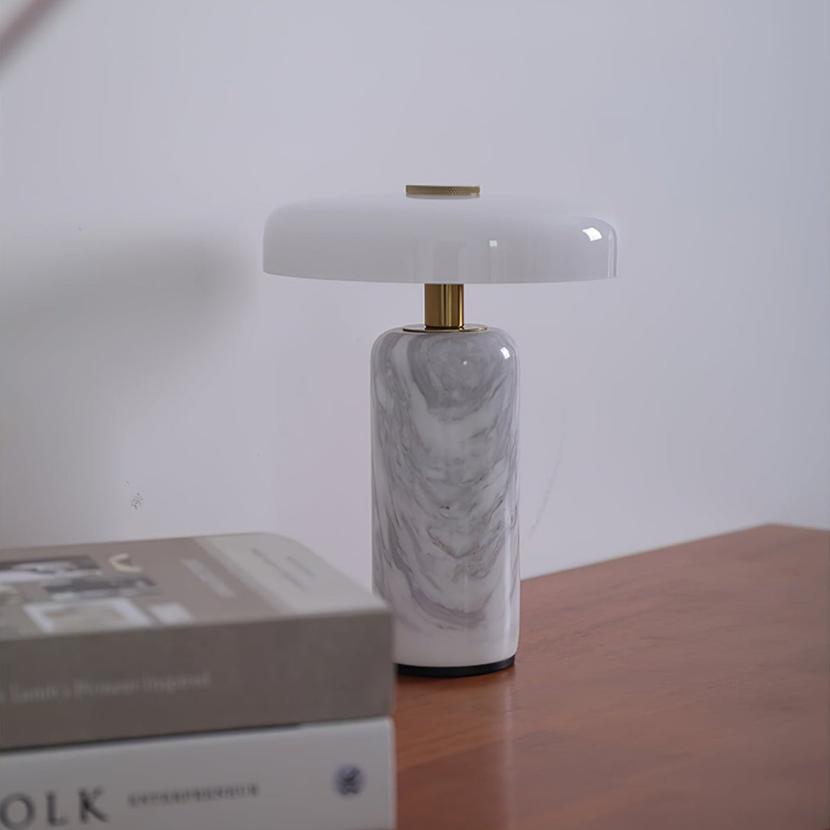 Goeva Marble Table Lamp