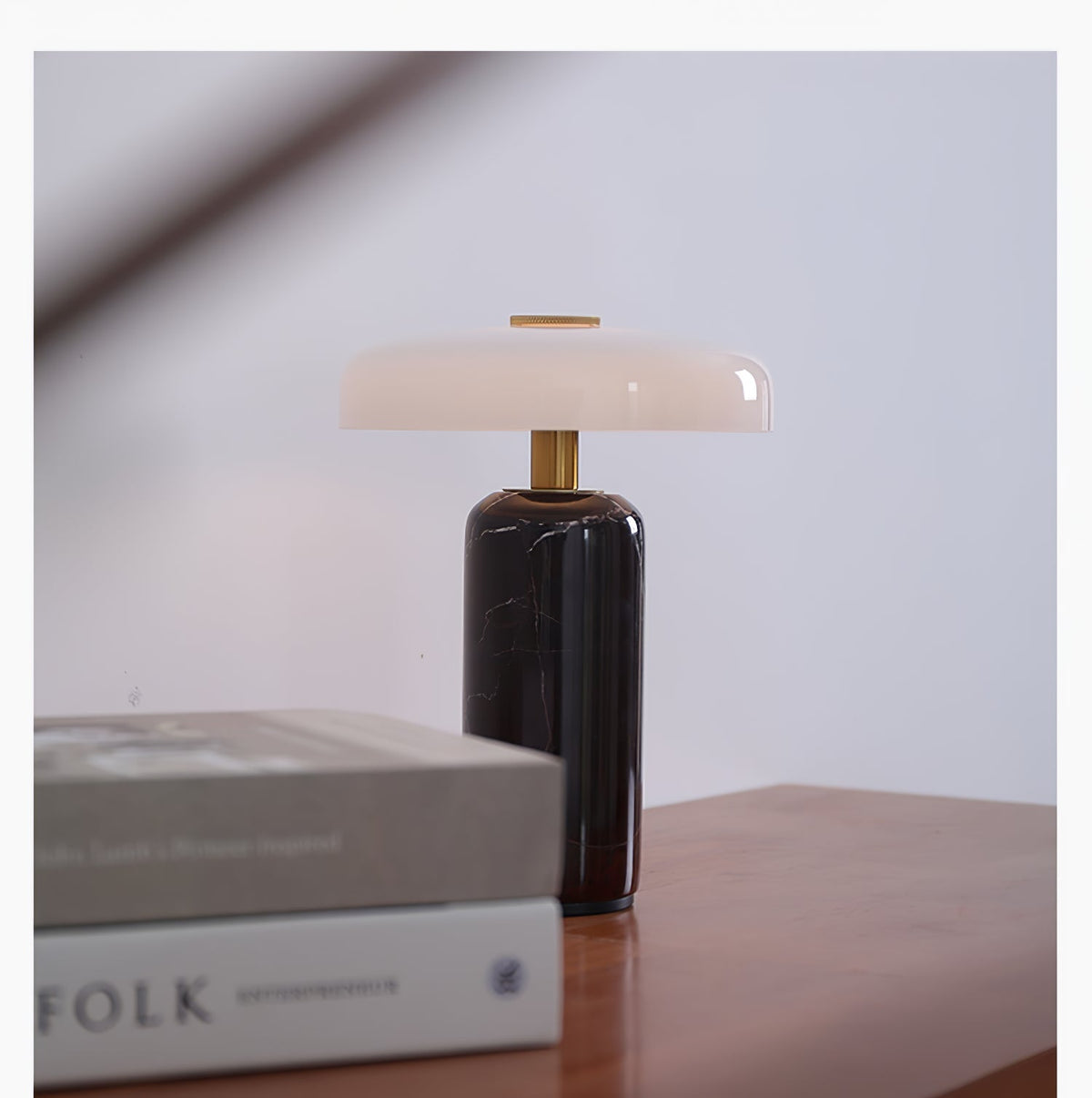 Goeva Marble Table Lamp