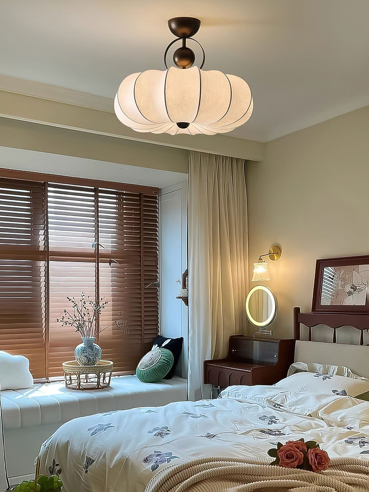 Yunshui Petal Fabric Bronze Pendant Light