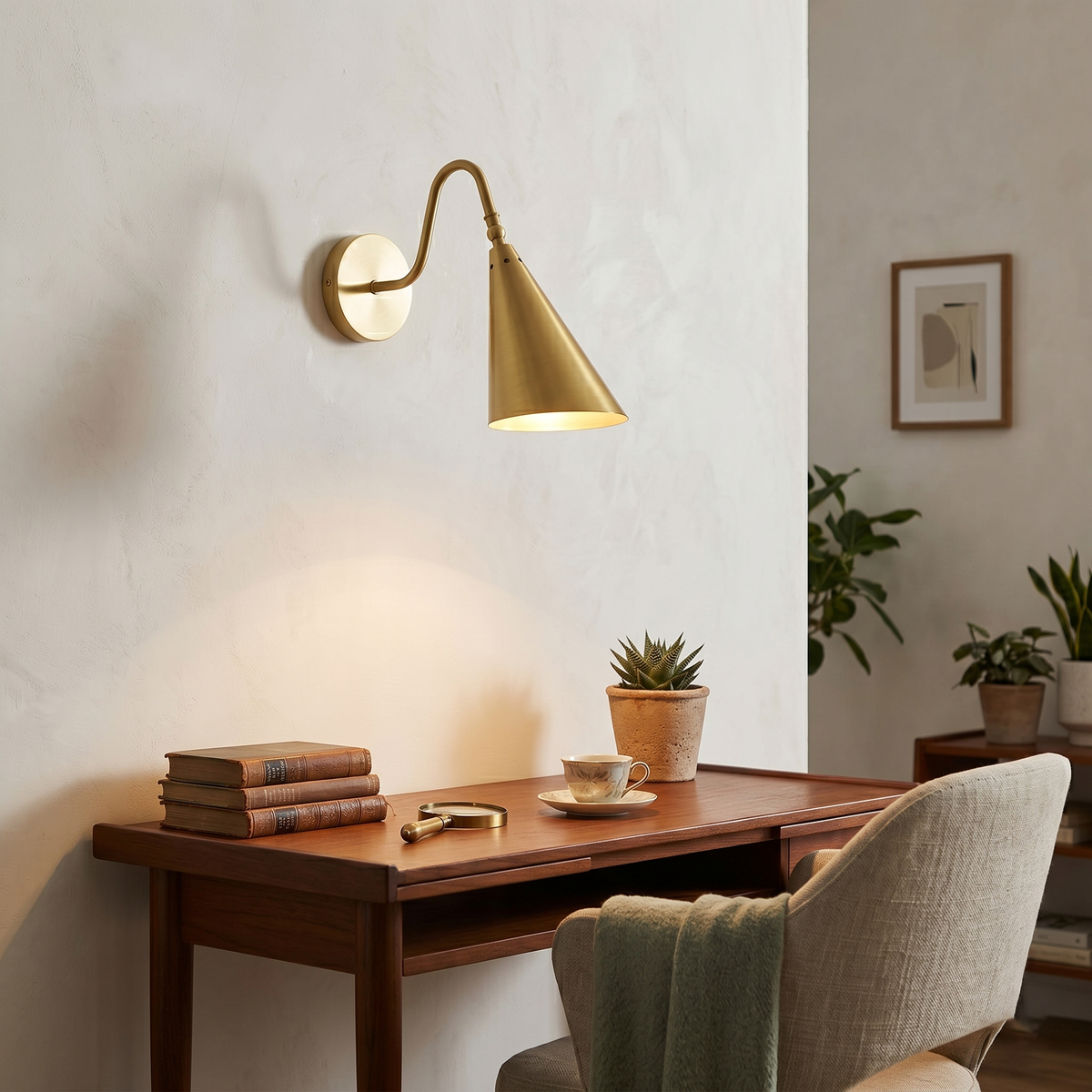 Caliaya Wall Lamp