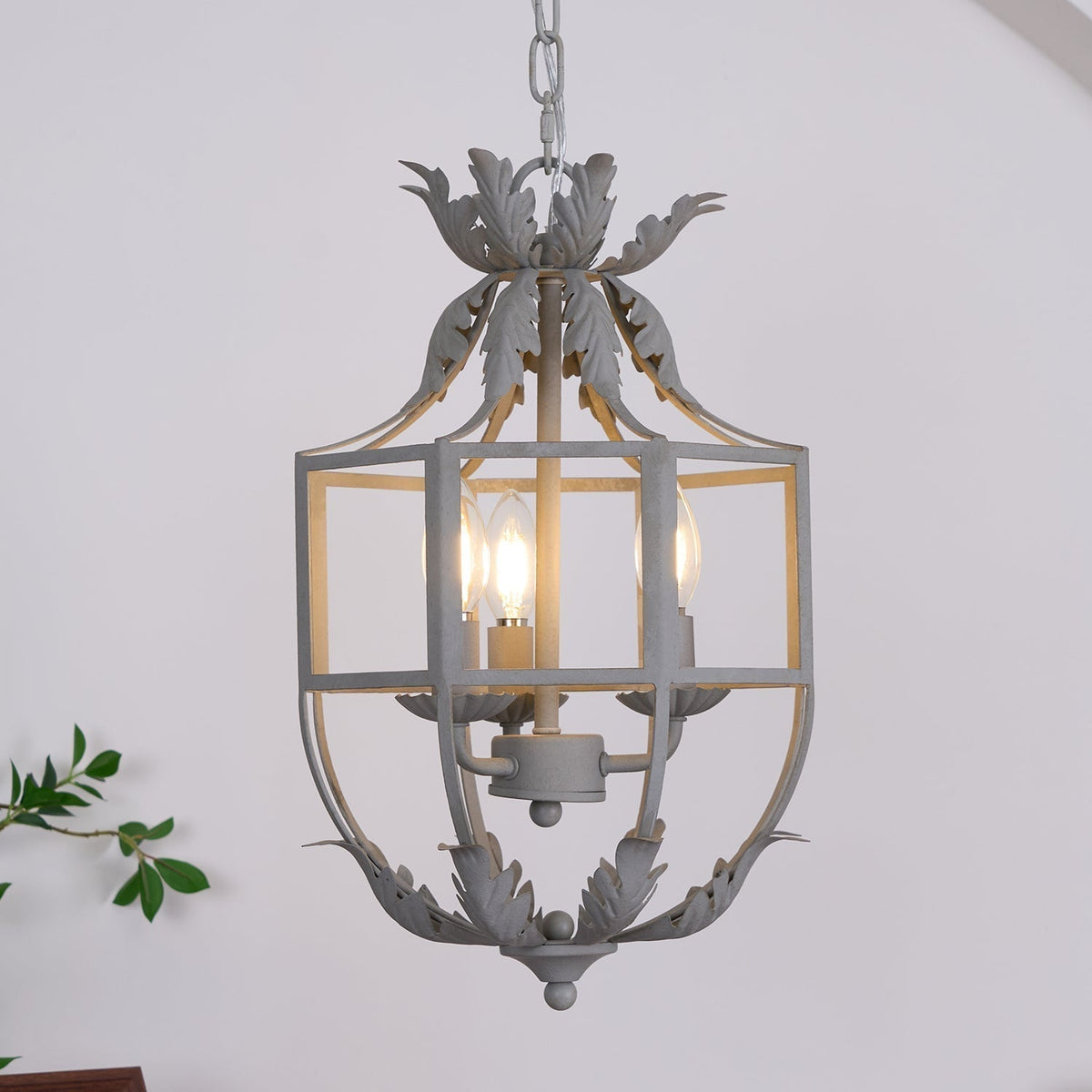 Soraaine Chandelier Retro Cage Grey Candle