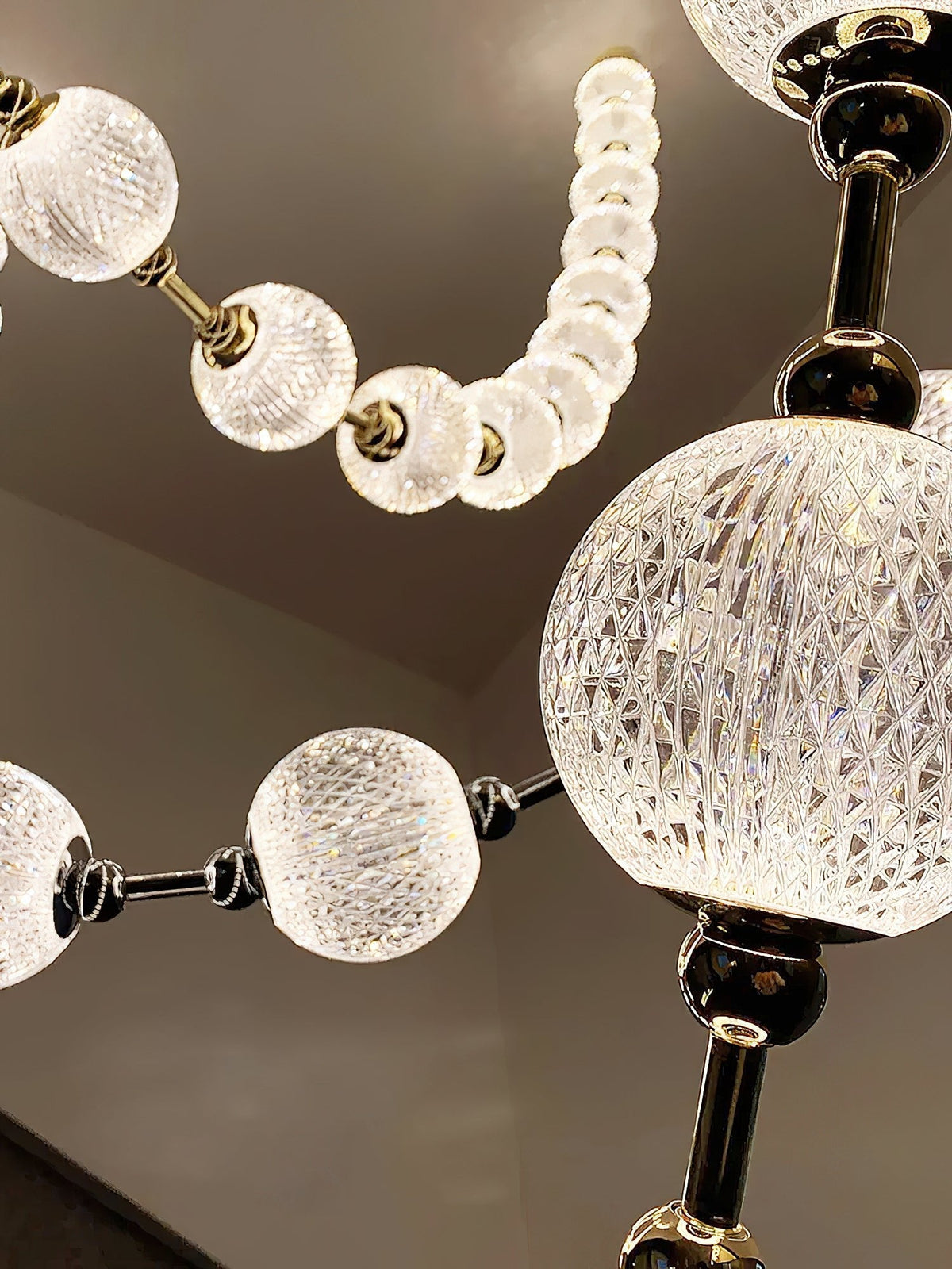 Esiena Strand Necklace Chandelier