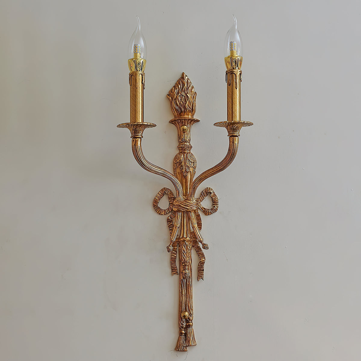 Selisaya Wall Lamp