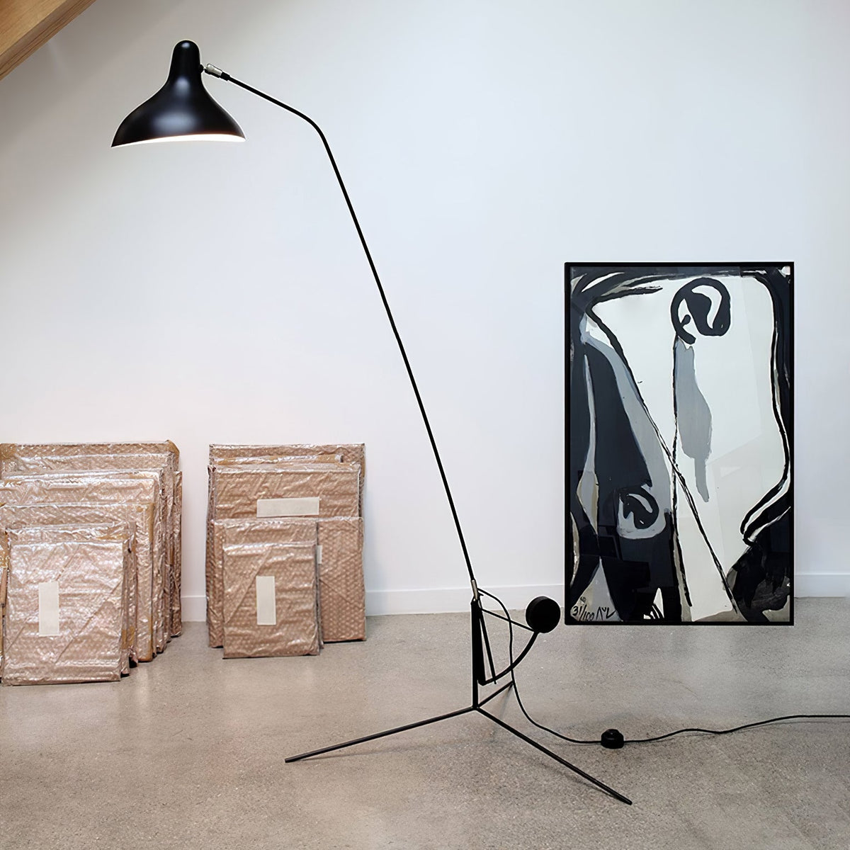 ArcMotion Mantis Arm Floor Lamp