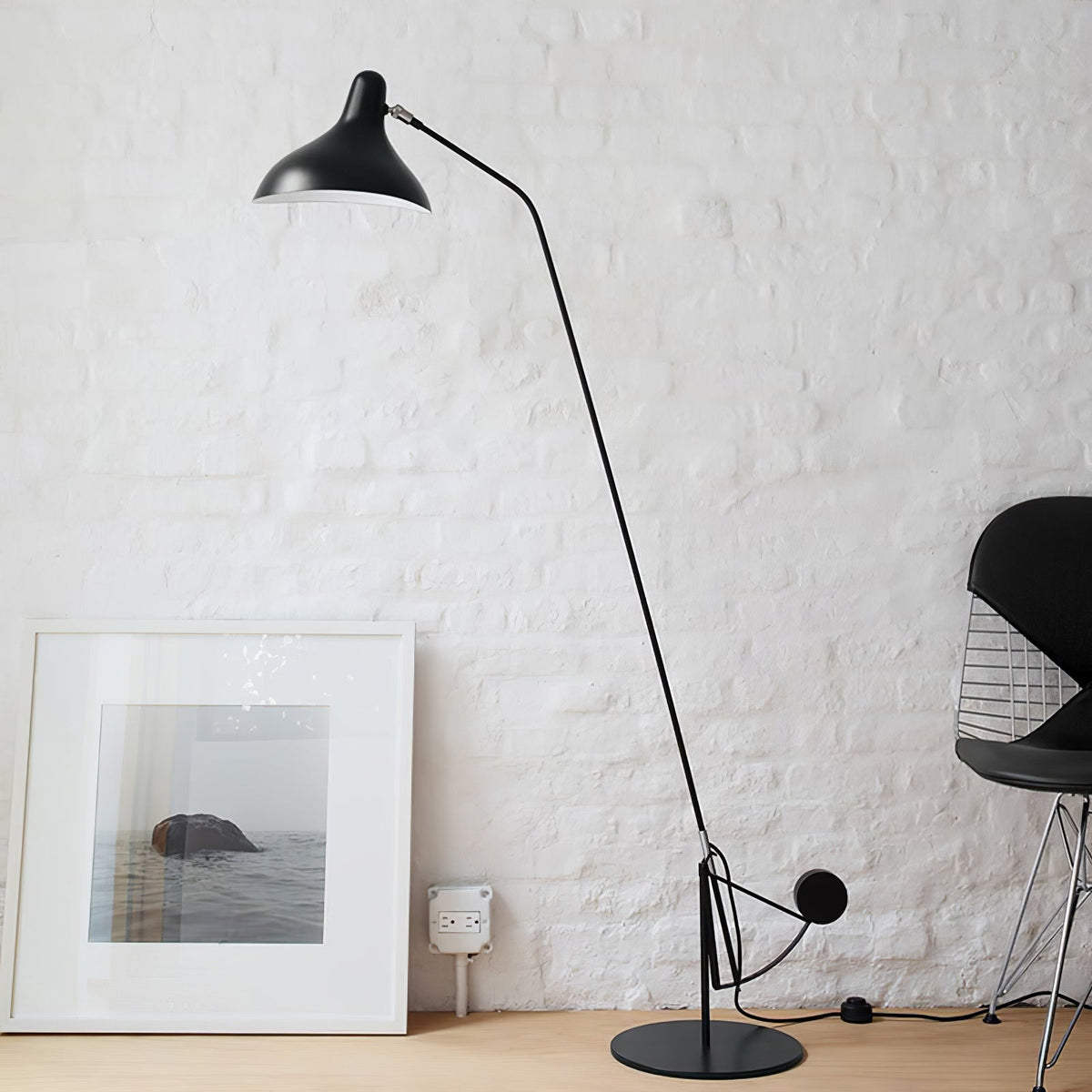 ArcMotion Mantis Arm Floor Lamp