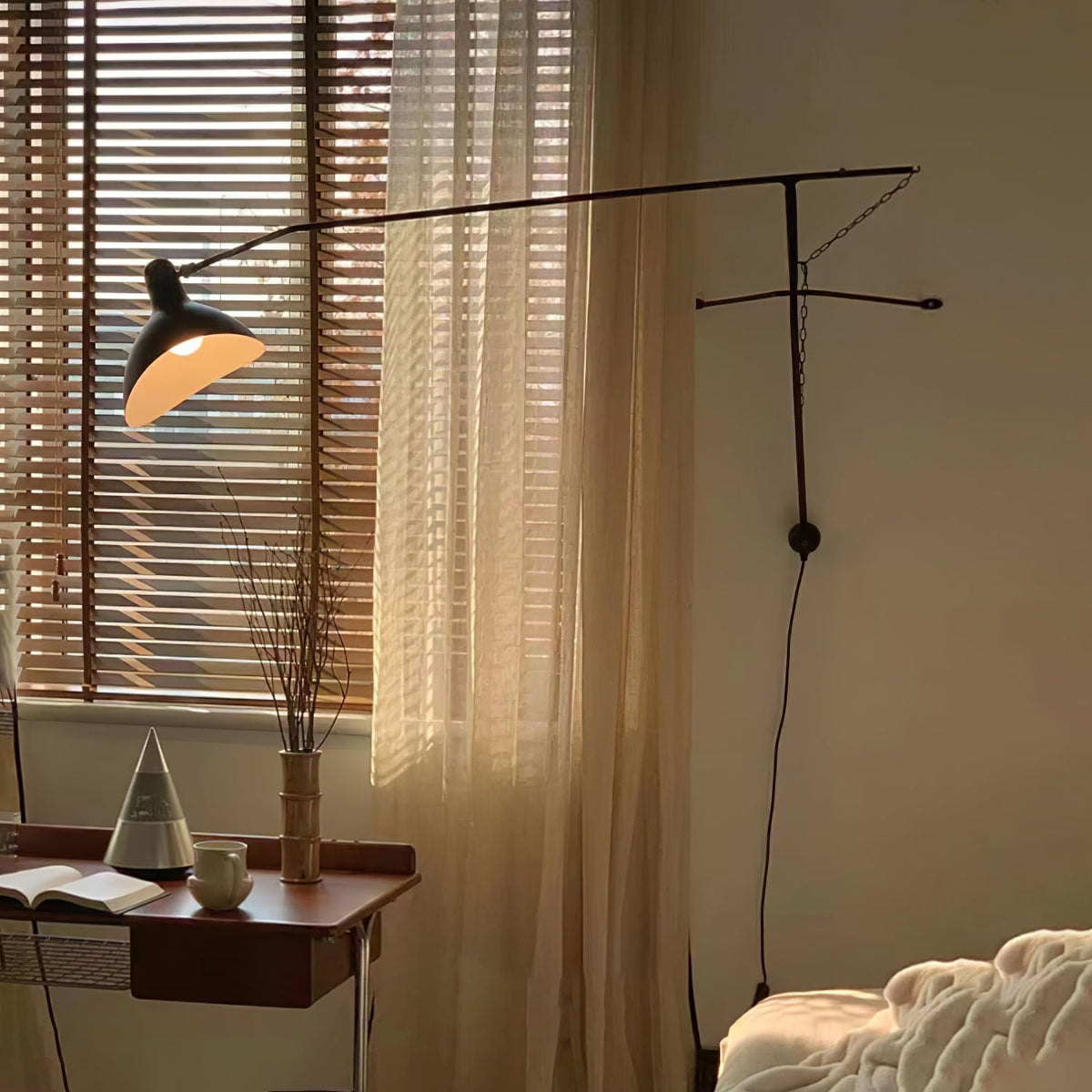 Ivsolarae Modern Minimalist Arm Wall Lamp
