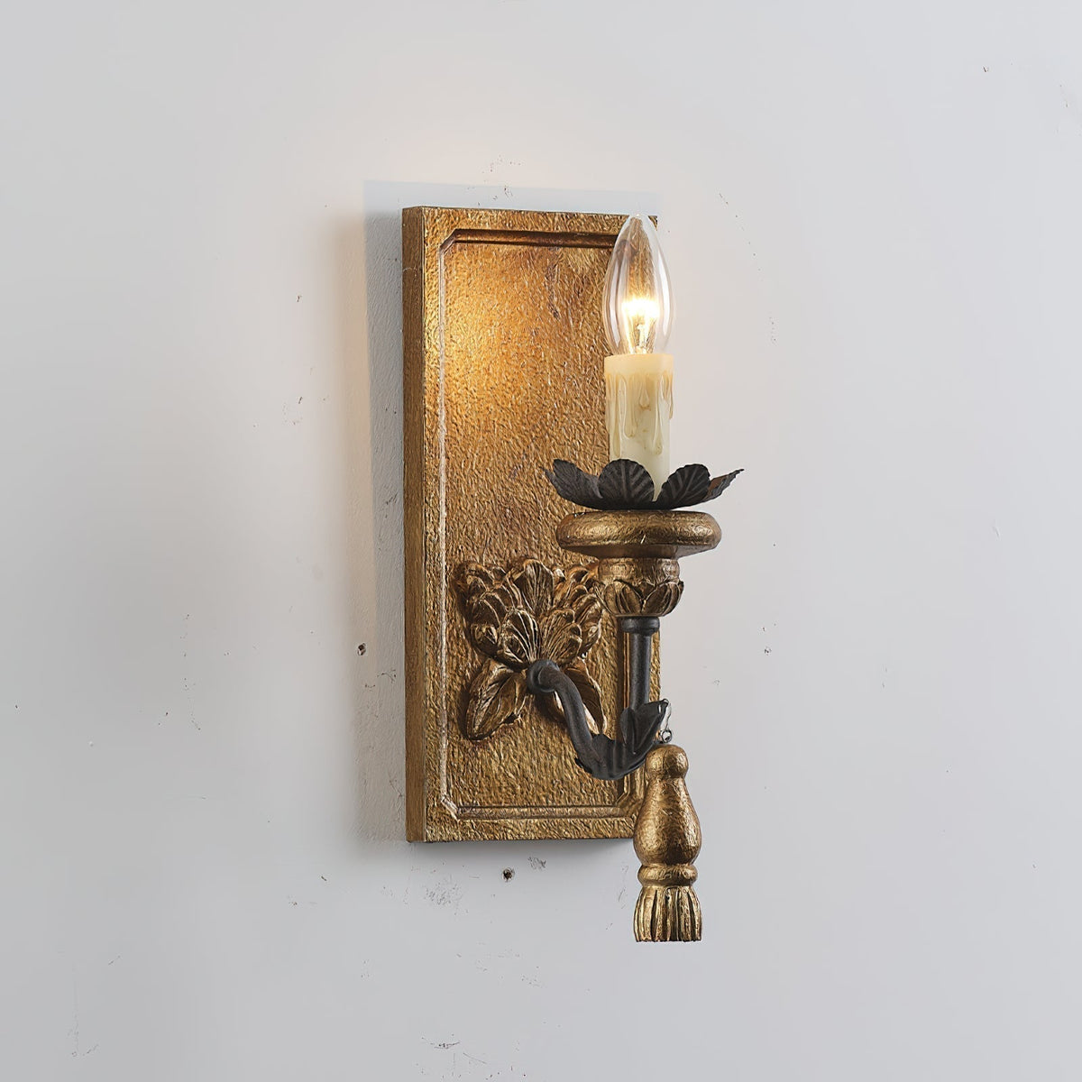 Aldearia Vintage Elegance Wood Wall Lamp